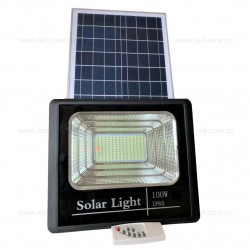 Proiector LED 100W cu Panou Solar si Telecomanda