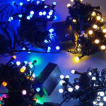 Instalatie Pom Craciun 60 LED-uri Diverse Culori Fir Negru - imagine 3