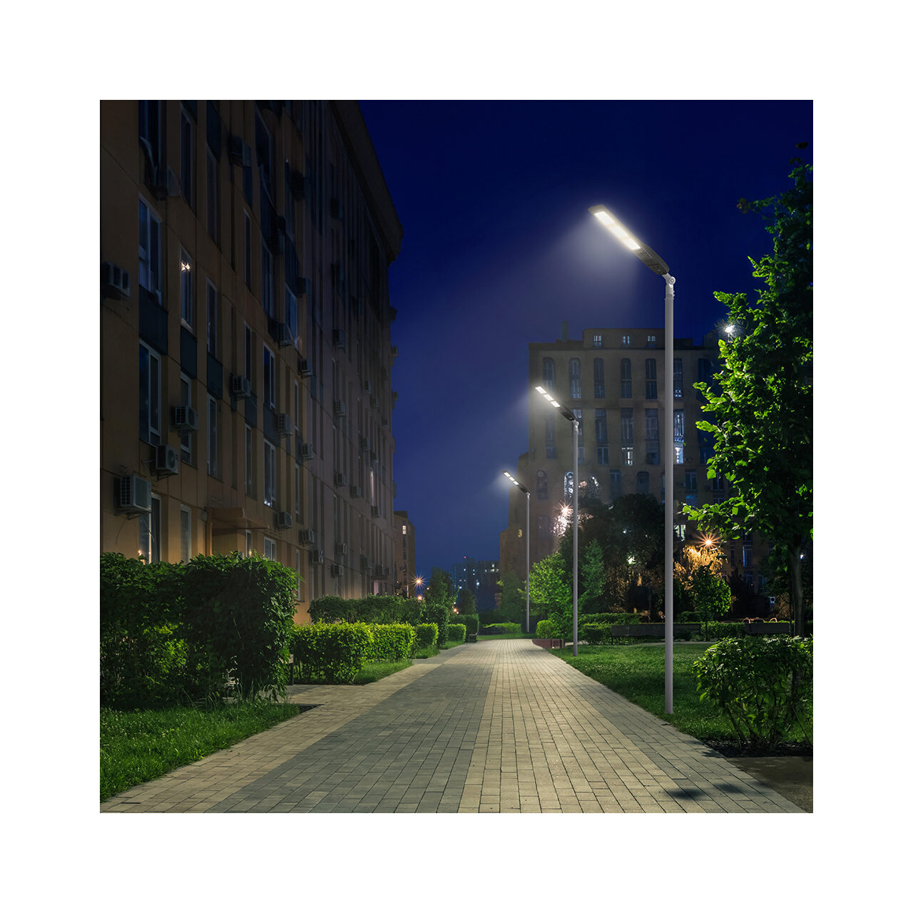 LAMPA STRADALA CU LED ST01, SOLAR+SENZOR P:30W, C:15W 6500K IP65 2 LAMPA STRADALA CU LED ST01, SOLAR+SENZOR P:30W, C:15W 6500K IP65 - imagine 2