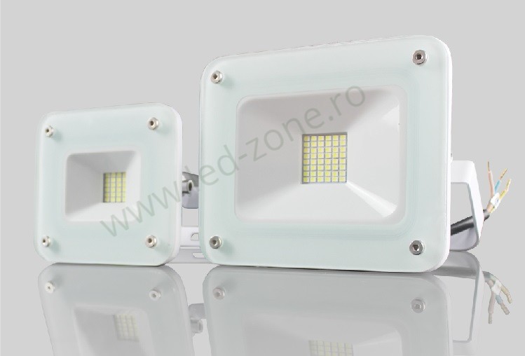 proiector led 10w 20w30w 50w 100w ultra slim alb sticla 1